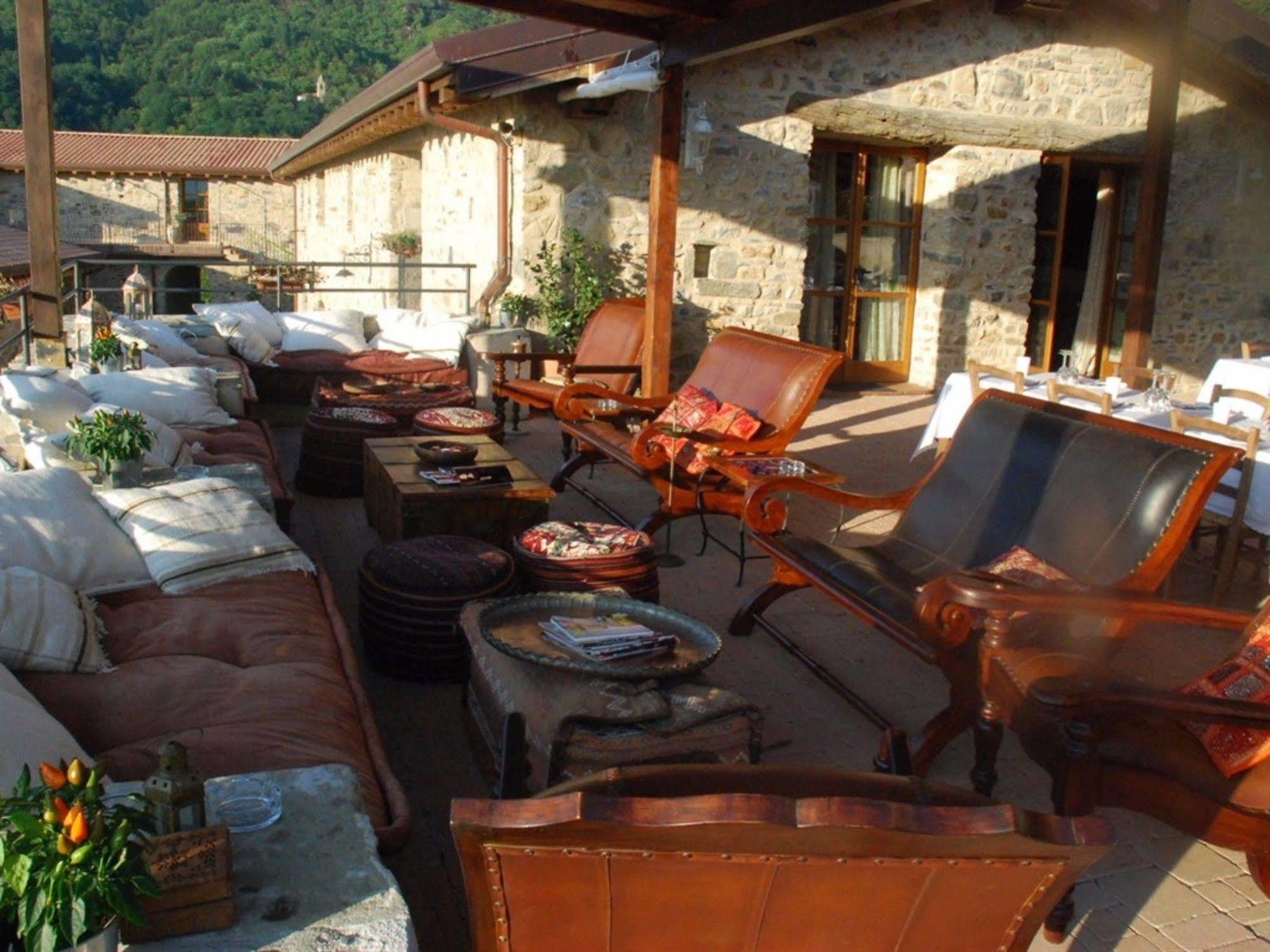 Hotel Podere Conti Filattiera Dış mekan fotoğraf