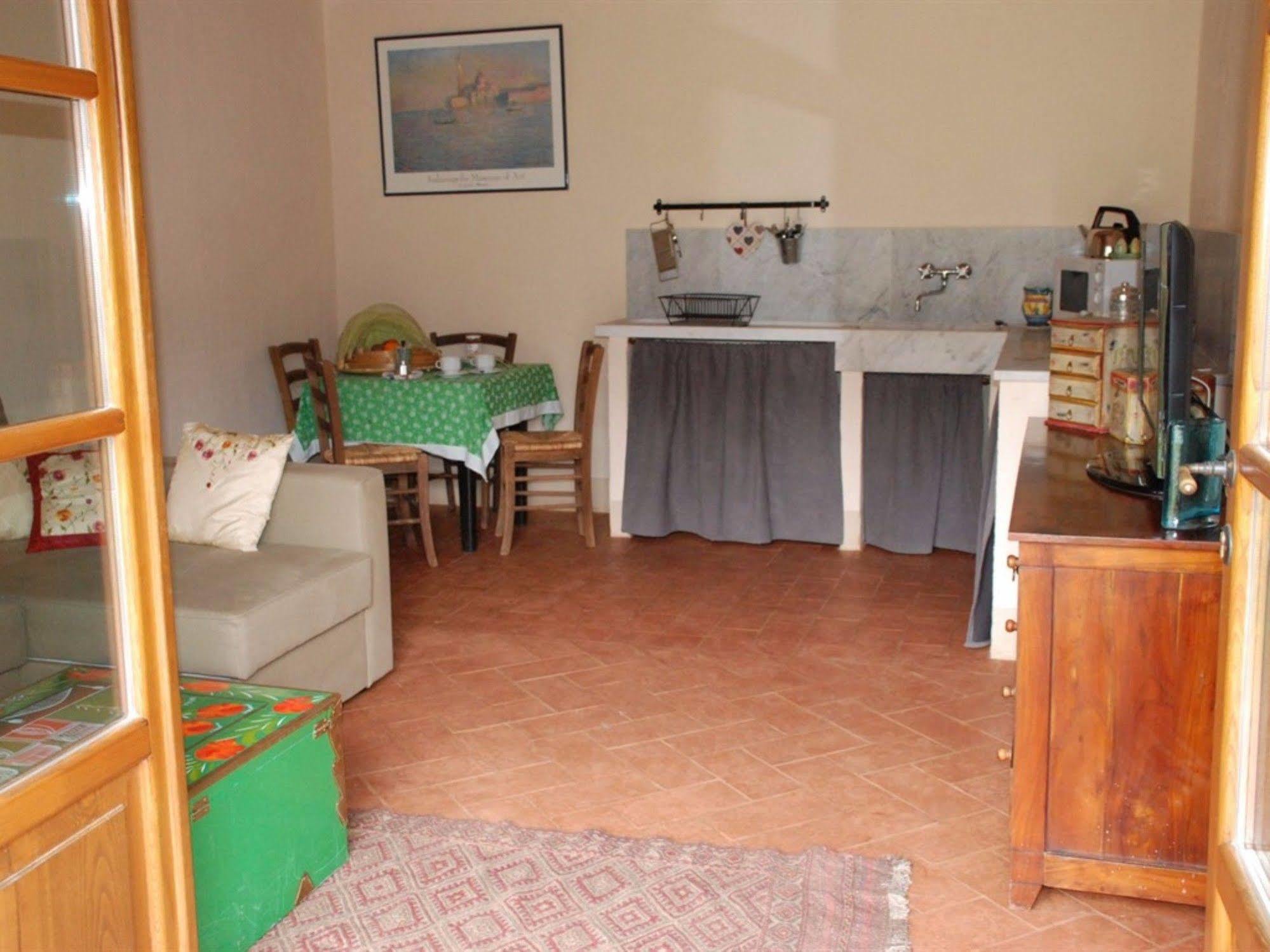Hotel Podere Conti Filattiera Dış mekan fotoğraf