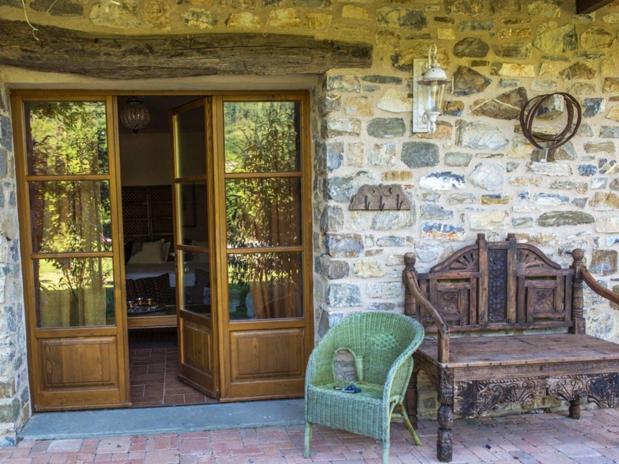 Hotel Podere Conti Filattiera Dış mekan fotoğraf